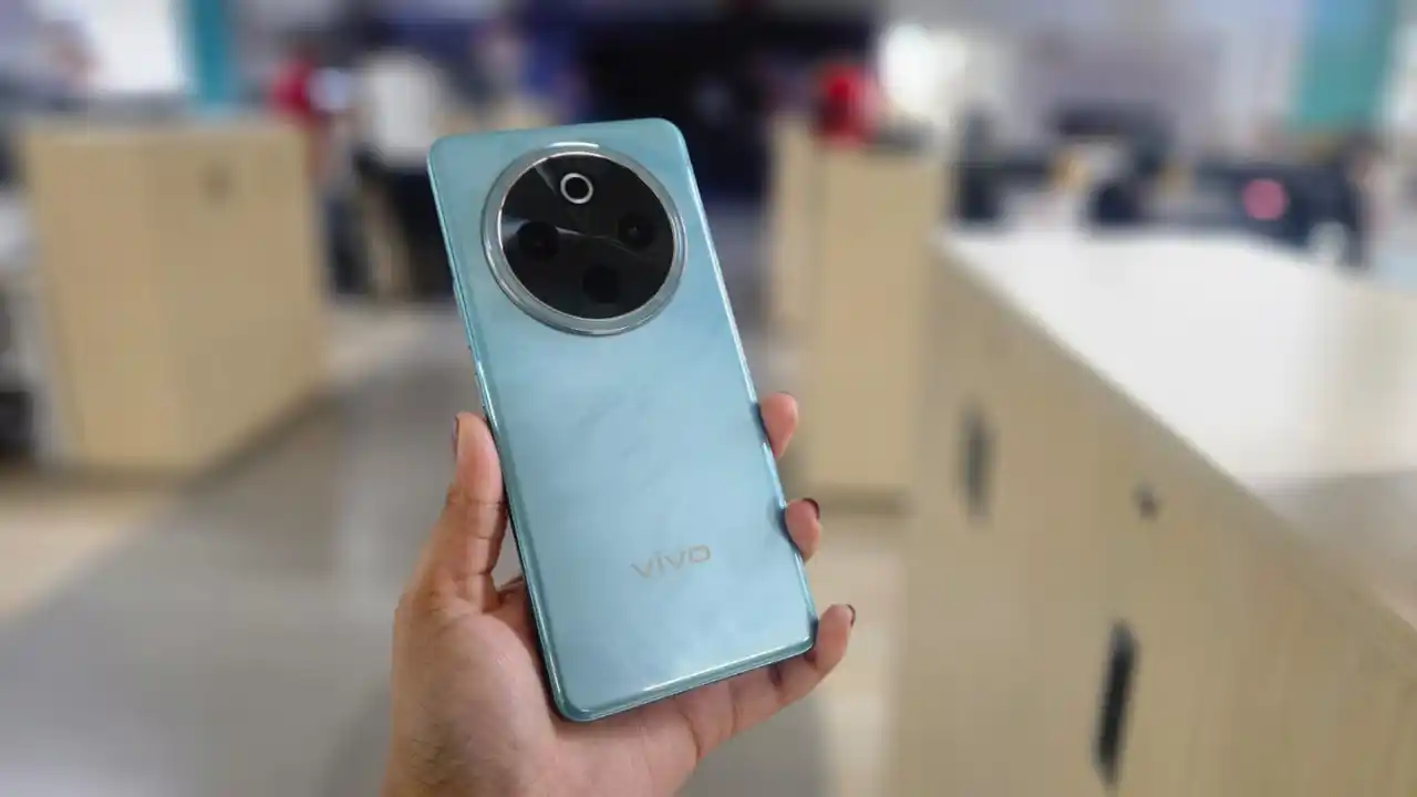 Vivo T4 Pro 5G: Mid-range Smartphone with Snapdragon 7 Gen 4 and 50MP Triple Camera